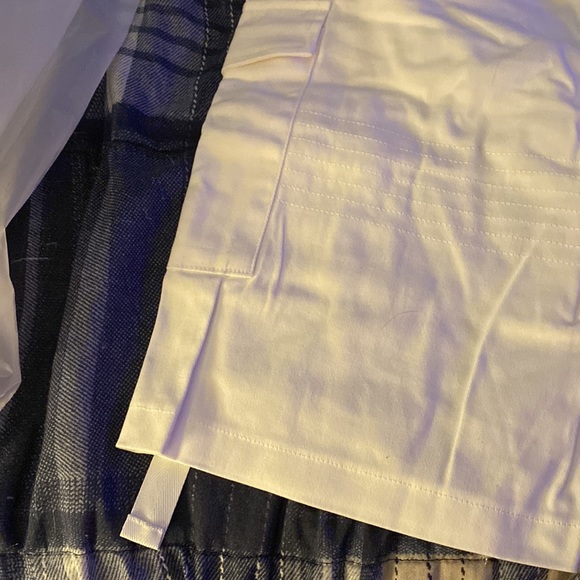 Cargo Shorts - Picture 5 of 14